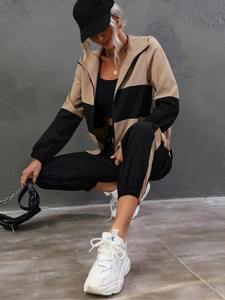 Conjunto Deportivo Personalizado para Mujer con Bloques de Color, Sudadera con Cremallera y Pantalones Jogger, Ropa Deportiva Casual, Fabricante OEM - Product Image 5