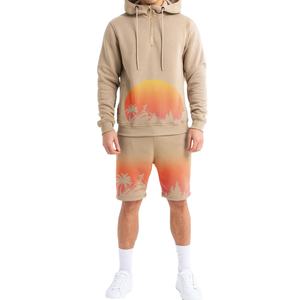 Conjunto de Sudadera con Capucha y Pantalones Cortos para Hombre, Diseño Personalizado con Estampado Gráfico Degradado de Atardecer, 100% Algodón, Felpa Gruesa, Secado Rápido, Transpirable, Beige - Product Image 1