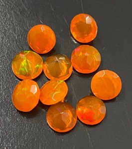Ópalos naturales redondos de corte brillante, piedras preciosas sueltas naranjas facetadas iridiscentes para la fabricación de joyas. - Product Image 6