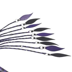 Flogger en cuir de mouton véritable avec poignée ergonomique et lanières souples, boucle en acier, largeur 2,5 cm, pour jeux d'impact BDSM - Product Image 4