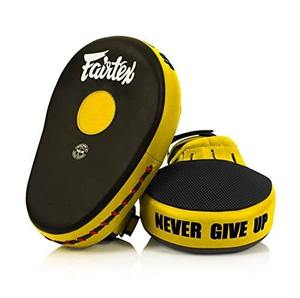 นวมชกมวย Fairtex รุ่นล่าสุด หนังแท้ สีเหลืองและดำ แบบสั่งทำพิเศษ พร้อมที่ครอบนิ้วสำหรับคิกบ็อกซิ่ง Fairtex Focus Mitt - Product Image 1