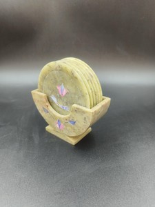 Ensemble de sous-verres en marbre avec incrustation de lotus, six sous-verres en pierre beige avec support - Product Image 5