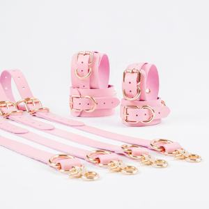 Restricciones de cama de cuero de vaca de cuatro correas con herrajes fuertes Gran puño de tobillo de la muñeca de la BDSM-0117 con opciones de puño - Product Image 2