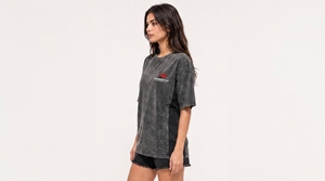 T-shirt femme effet délavé, matière respirante et douce, style tendance, confortable, manches courtes, pour une mode décontractée moderne. - Product Image 5