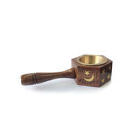 Brûleur à Bakhoor artisanal en bois d'acacia avec poignée et doublure en laiton, encens arabe Oud Bela, cadeau artisanal pour le Ramadan toute saison, modèle décoratif