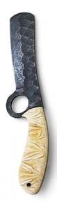 Cuchillo de cocina negro forjado a mano con orificio de seguridad para el dedo y mango tallado en crema para cortar carne - Product Image 6