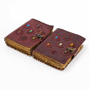 Diario de cuero vintage con piedra de los 7 chakras y papel con bordes irregulares, cuaderno y libreta de gemas hecha a mano - Product Image 1
