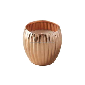 Pot à bougie en métal votif à base ovale décoratif pour les fêtes d'anniversaire Décoration de table Pots à bougie antiques en métal cuivre de belle qualité - Product Image 5