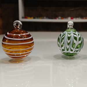 Boule de verre décorative creuse à motif vertical, design Art Déco, haute qualité, décoration de Pâques pour la maison, faite à la main - Product Image 2