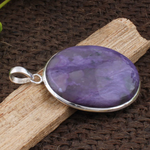 Collar Artesanal de Plata de Ley 925 con Charoita, Gema Natural Púrpura, Corte Ovalado, Borde Punteado, Joyería Vintage - Product Image 3