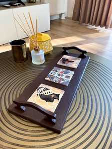 Plateau de service rectangulaire en bois UO Modern Art, base émaillée, design géométrique rustique, décoratif, avec poignée, artisanal - Product Image 2