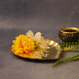 Brass Ganesh Leaf Shape Pooja <b>Plate</b> Traditional Decorative Puja Thali for Home Temple, Festivals and Gifting - Product Image 4