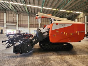 Cosechadora Combinada Kubota DC108X de 108HP, Modelo 2026, la Más Vendida, Cosechadora de Arroz de Alto Rendimiento con Transmisión por Engranajes Duradera de 2760mm - Product Image 6