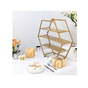Support à gâteau en métal exclusif pour la présentation de desserts, idéal pour les célébrations et la présentation sur table, avec un service et un présentoir élégants - Product Image 6