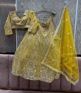 LAHENGA CHOLI TRADITIONNEL VINTAGE POUR FÊTE, SECHEMENT RAPIDE, SOFT, EN FILET PAPILLON, AVEC BRODERIE À LA PAILLETTES ET MATÉRIAUX RÉUTILISÉS - Product Image 6