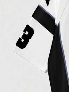 Camiseta de Fútbol Oversize Negra y Blanca 23 Unisex de Malla Estilo Universitario Urbano Personalizable para Equipos USA - Product Image 4