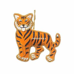 El Mejor Artículo de venta en línea hecho a mano Zari bordado forma de caballo Navidad decorativo para árbol de Navidad adorno colgante proveedor - Product Image 2