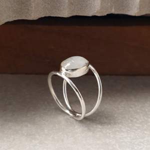 Dainty Natural Rainbow Moonstone Oval Gemstone <b>Ring</b> 925 Sterling <b>Silver</b> Fashion Geometric Bezel <b>Set</b> Daily Wear - Product Image 2