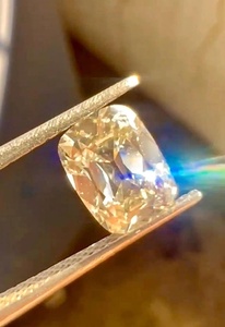 Diamant de laboratoire IGI de 3 à 5 carats, jaune clair champagne, taille coussin, provenance ancienne mine, pour la fabrication de bagues, boucles d'oreilles, pendentifs et bijoux - Product Image 3