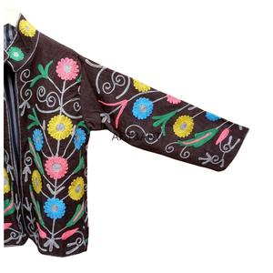 Chaqueta Acolchada Cotrise para Mujer de Art Art, con Bordado Floral, Cuello Mao, Manga Larga, Cierre de Botones Cubiertos, para Primavera, Otoño e Invierno - Product Image 5