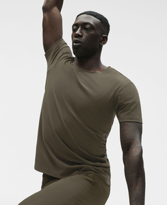 T-shirt uni pour homme, manches courtes, col rond, décontracté, doux, respirant, vêtements d'été - Product Image 4
