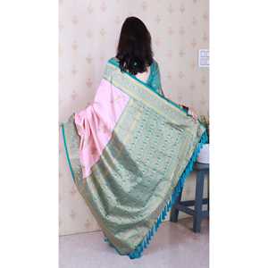 ผ้าไหมสีชมพูอ่อน บาเนราสี ปักลายยูงทอง น้ำหนัก 650 กรัม ผ้าทอคุณภาพสูง เสื้อผ้าอินเดียและปากีสถาน - Product Image 5