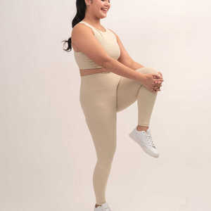 Ensemble Legging et Soutien-Gorge de Sport pour Femmes, Tissu Extensible Premium OEM ODM, Vêtements de Sport pour Entraînement, Design Personnalisé - Product Image 4