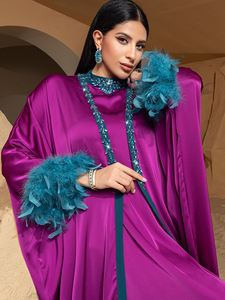 Robe de soirée ample de luxe AN11750, style vintage, violette, coupe trapèze, longueur cheville, pour l'Aïd et le Ramadan, ensemble 2 pièces : Abaya papillon + Cape à plumes - Product Image 1