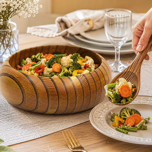 Bol de service gravé en bois d'acacia écologique fait main - Durable pour la maison, les restaurants et les fêtes - Product Image 4
