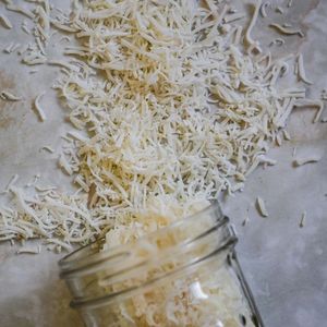 Flocons et poudre de noix de coco blanche déshydratée de haute qualité |   Morceaux fins de noix de coco pour la pâtisserie et la fabrication alimentaire - Product Image 5