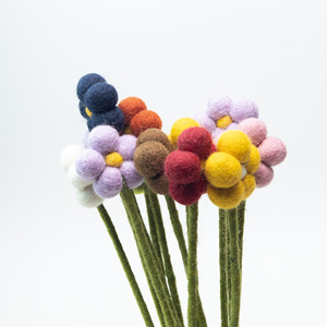 ดอกเดซี่ทำมือจากลูกบอลผ้าสักหลาดขนาดเล็ก จำนวนมาก – ช่อดอกไม้ปอมปอมสำหรับตกแต่งแจกัน DIY งานฝีมือจากผ้าสักหลาดขนสัตว์ที่เป็นมิตรกับสิ่งแวดล้อม - Product Image 5