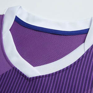 Uniformes de Fútbol Hechos en 100% Poliéster para Hombre y Mujer, de Secado Rápido, Transpirables, Ligeros y Personalizables - Product Image 3