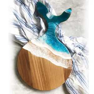 Planche à découper carrée en bois d'acacia avec résine époxy bleue, épaisseur 2,0 cm, résistante au lave-vaisselle, plateau de service pour charcuterie et fromages, bloc à découper - Product Image 3
