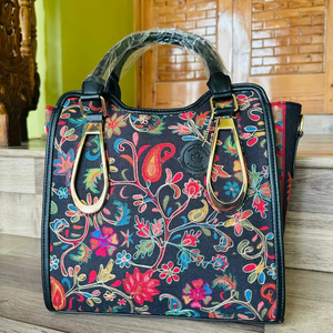 Exquisite Handcrafted Embroidered Silk Handbags Traditional Work <b>Tote</b> Bags for Weddings Festive Occasions Women's Shoulder Bags - Product Image 4