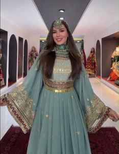 Vestido de Novia Largo de Encaje Estilo A, Hecho a Mano por Mujeres Afganas Kuchi, con Bordado, Manga Larga, Listo para Usar, de Fabricantes Profesionales - Product Image 3