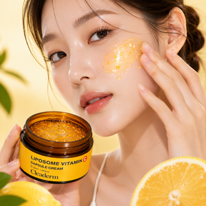 Crème Visage Éclaircissante Anti-Taches à la Vitamine C Liposomale en Capsules 55ml – Contrôle des Imperfections – Soin Coréen K-Beauty – Vente en Gros - Product Image 2
