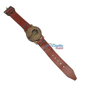 Boussole de poignet directionnelle Steampunk nautique en laiton avec bracelet en cuir, boussole de navigation, cadeaux de baptême pour les proches - Product Image 4