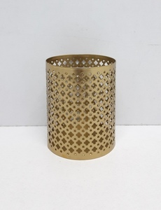 Ensemble de 3 moules à bougies votives rondes en fer, couleur or, taille moyenne, pour décoration de table et de mariage, faits à la main - Product Image 3