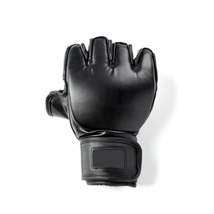Gants de MMA demi-doigts en cuir noir mat respirants et légers pour l'entraînement, le sparring, le grappling, la boxe et le Muay Thai - Product Image 3