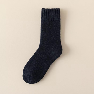 Chaussettes confortables mi-mollet en tissu doux, ajustement extensible, matière respirante, accessoire de chaussure décontracté pour le quotidien - Product Image 6