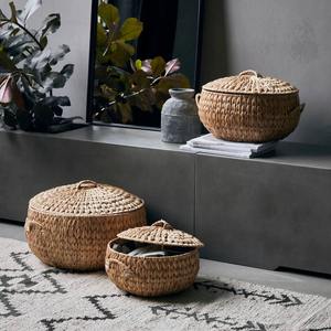 Ensemble de 3 paniers en jacinthe d'eau avec couvercles, faits à la main, paniers de rangement, vente en gros, écologiques, fabriqués au Vietnam - Product Image 2