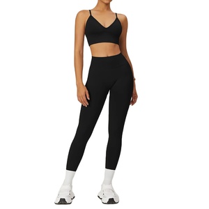 Conjunto de Ropa Deportiva para Mujer de 3 Piezas, Fabricación Profesional, Secado Rápido y Transpirable, Conjunto de Yoga sin Costuras con Patrón Sólido, 2026 - Product Image 3