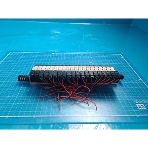 Vanne solénoïde pneumatique Koganei A040-4E1-15W+040M20AJ-7W, utilisée telle qu'elle est, pièces d'équipement semi-conducteur d'occasion - Product Image 3