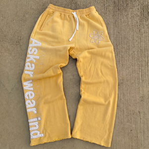 Pantalon de survêtement décontracté jaune pour homme Askar Wear avec logo brodé de perles et taille élastique à cordon de serrage - Product Image 1