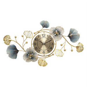 Horloge murale silencieuse Mid-Century Modern Sunburst en métal doré et bleu, à piles, pour décoration de salon - Product Image 6