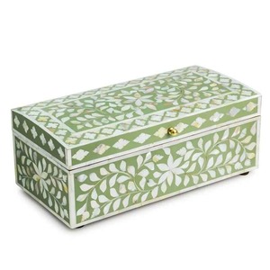 Boîte de rangement pour bijoux MOP, boîte à bijoux décorative faite à la main pour accessoires personnels, décoration intérieure et cadeaux, en vente - Product Image 4
