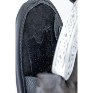 Cantle Heraldico Celta de Cuero con Borlas de Tres Cadenas y Piel Sintética Gris para Kilt Escocés - Product Image 4