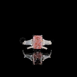 Anillo de Diamantes Solitario de Oro Blanco con Corte Radiante de Diseño Moderno, Anillo de Diamantes Creados en Laboratorio, Joyería Fina de Diamantes para Mujer - Product Image 4