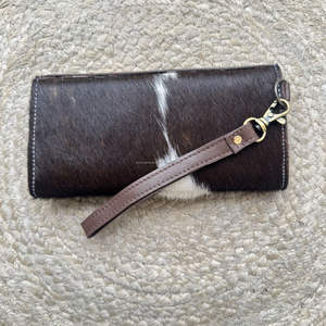 Factory Supply Wholesale Hand Tooled Cow Leather Clutch with Wristlet <b>Card</b> <b>Holder</b> & Cash OEM Manufacturer <b>Wallet</b> for <b>Women</b> - Product Image 5