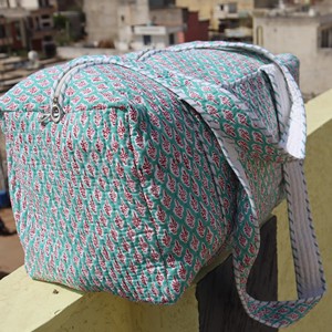Quilted Travel Duffle <b>Bag</b> With Red Floral Print On Teal Background Large Capacity Weekender Style Polyester Lining Zipper - Product Image 5